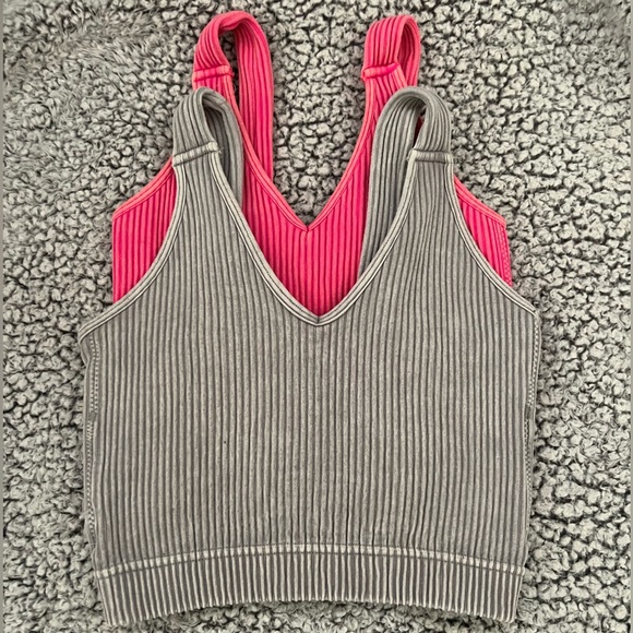 Zenana Outfitters Tops - Zenana Bralette Bundle - Includes 2 bralettes‎ size S/M